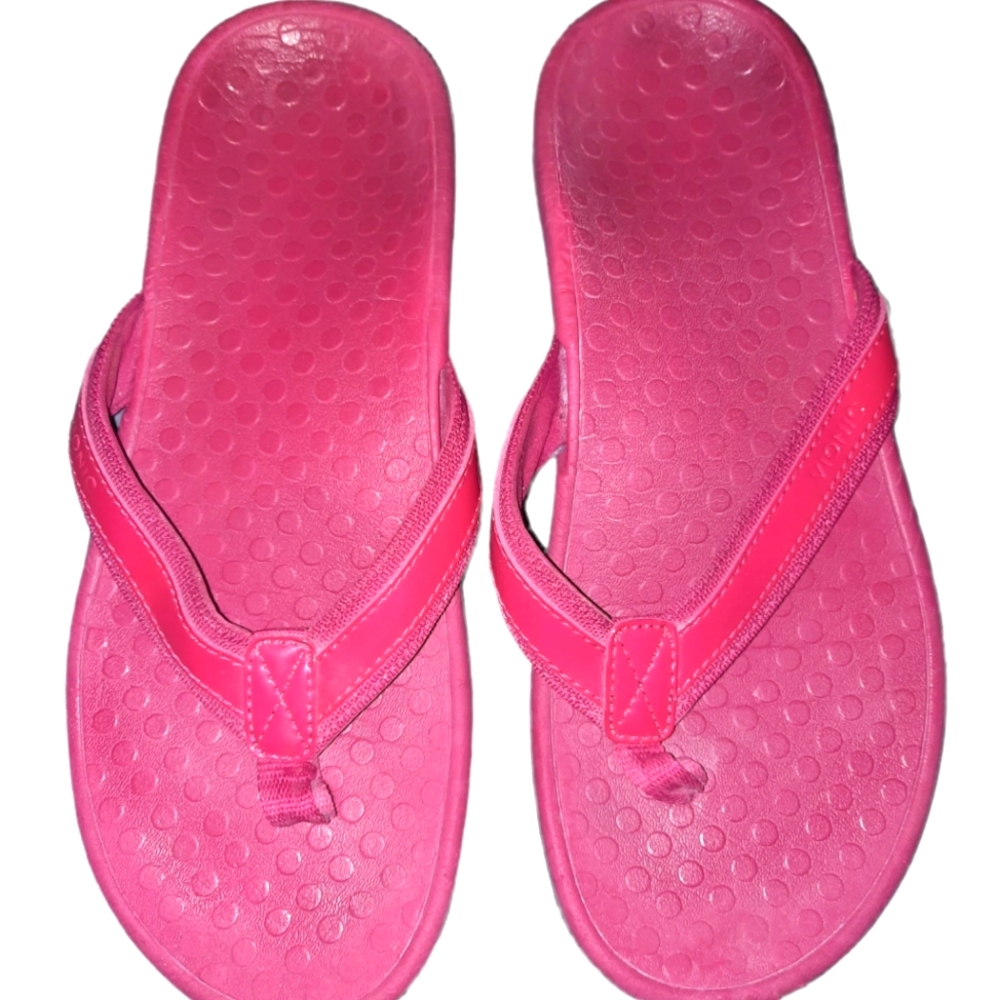 Vionic pink arch support flip flops